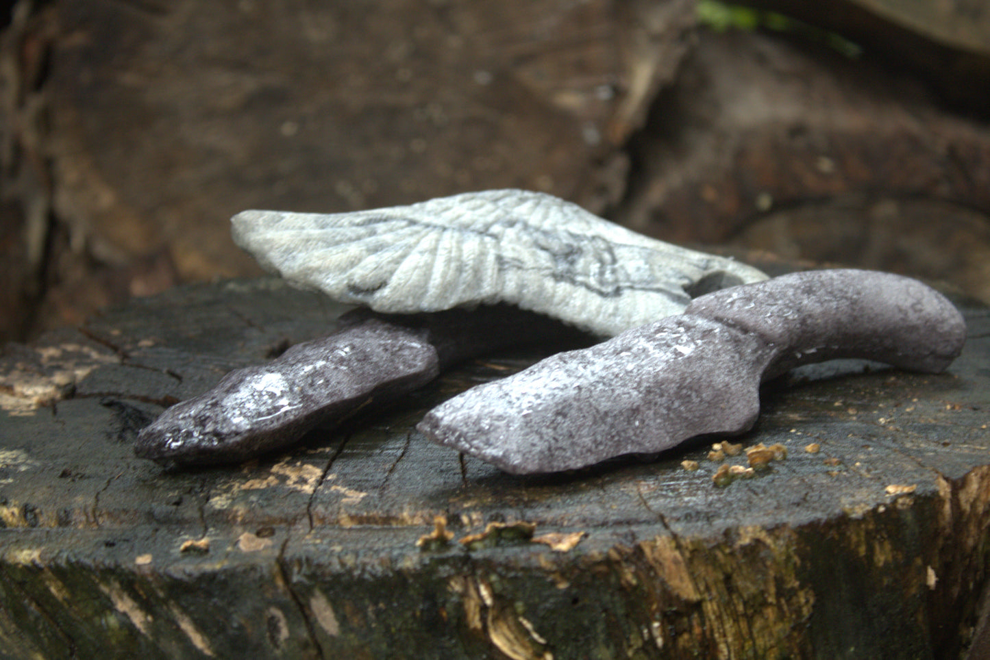 Throwing knives