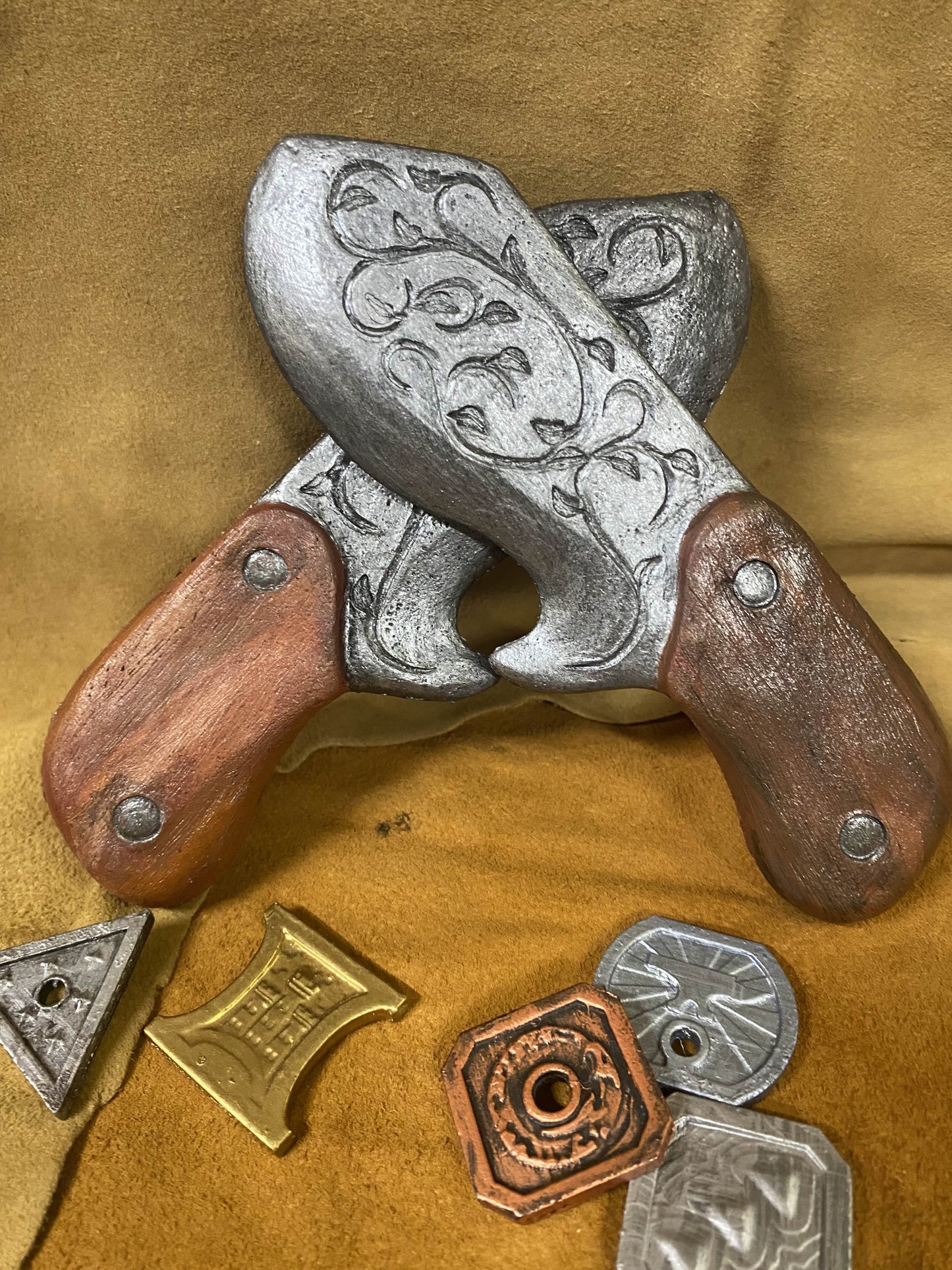 Throwing knives