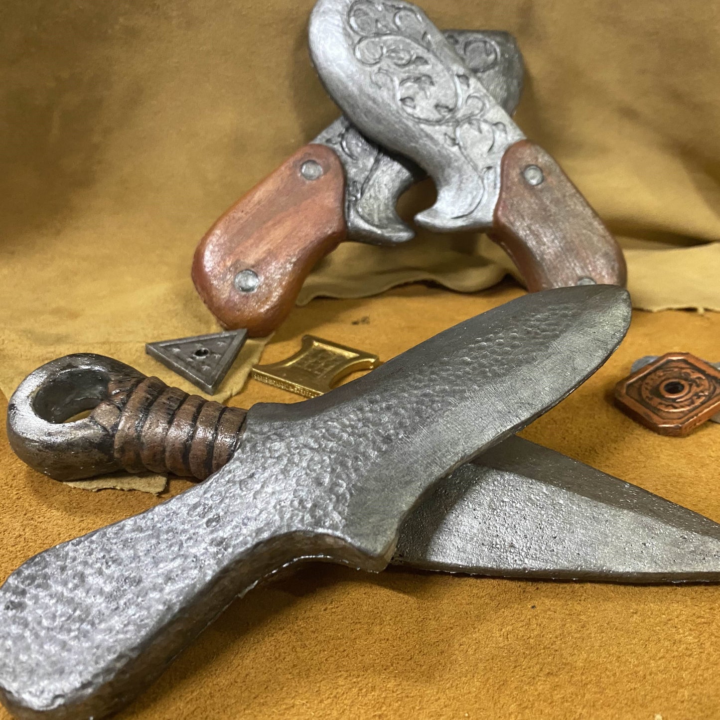 Throwing knives